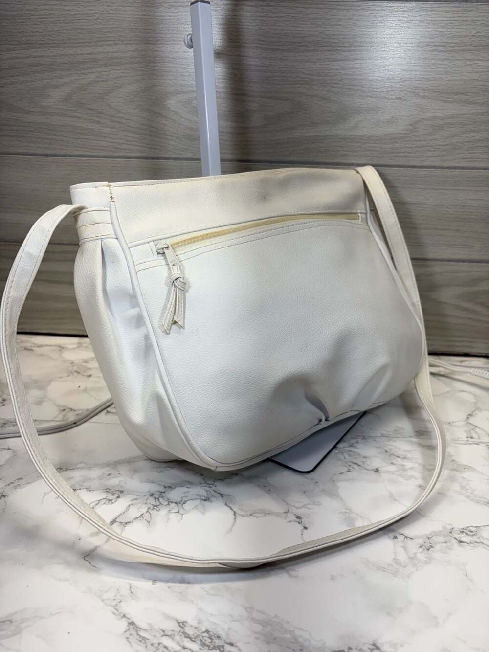 Kuang Huei Vintage White Faux Leather Multi-Compartment Crossbody Shoulder Bag